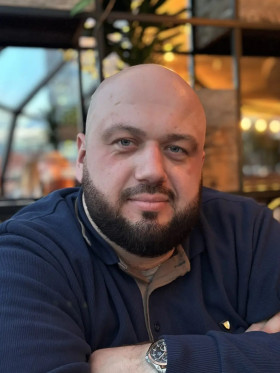 Куликов Дмитрий Николаевич.